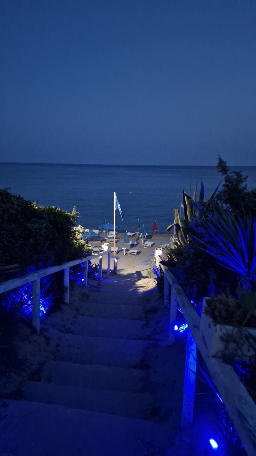 Hotel Caraibisiaco Sul Mare San Pietro in Bevagna Ngoại thất bức ảnh