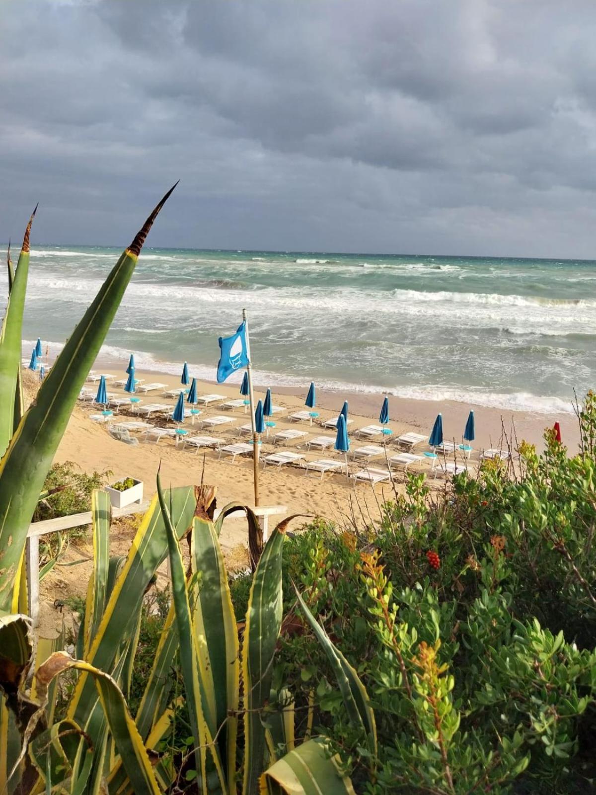 Hotel Caraibisiaco Sul Mare San Pietro in Bevagna Ngoại thất bức ảnh