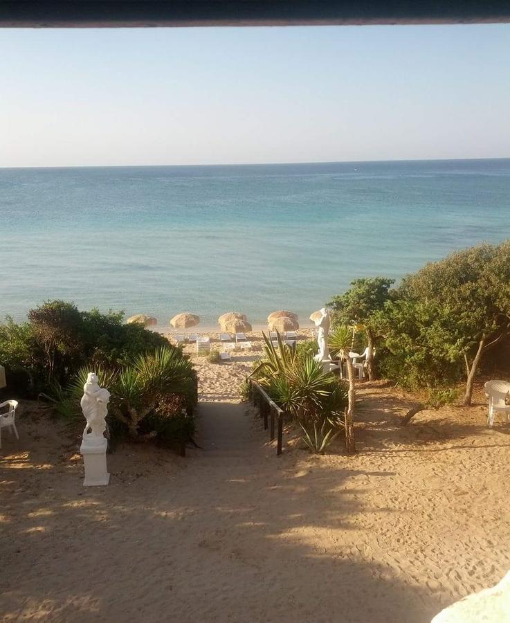 Hotel Caraibisiaco Sul Mare San Pietro in Bevagna Ngoại thất bức ảnh